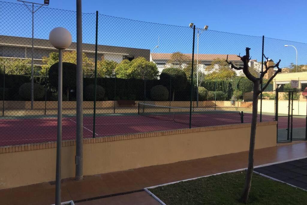 אליקאנטה Beautiful Apartment With Swimming Pool And Beach מראה חיצוני תמונה